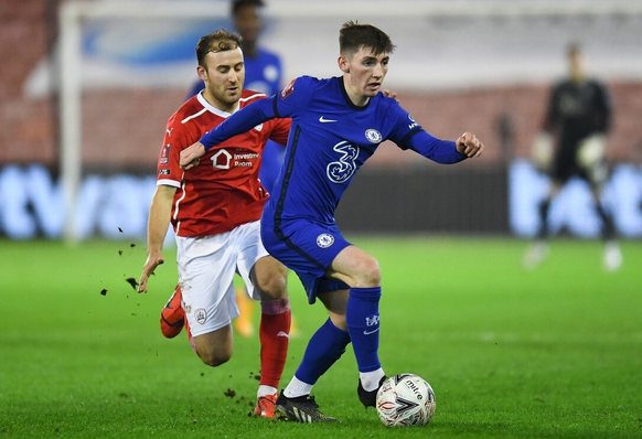 足总杯清晨走向成谜,上海久事内部沟通,球迷炸锅,球探报告显示潜力(赤足者街拍挑鞋) 足总杯清晨走向成谜,上海久事内部沟通,球迷炸锅,球探报告显示潜力(赤足者街拍挑鞋)